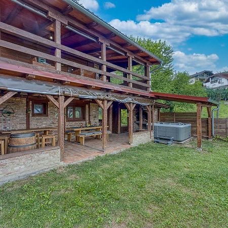 Holiday Home Primus Ястребарско Экстерьер фото