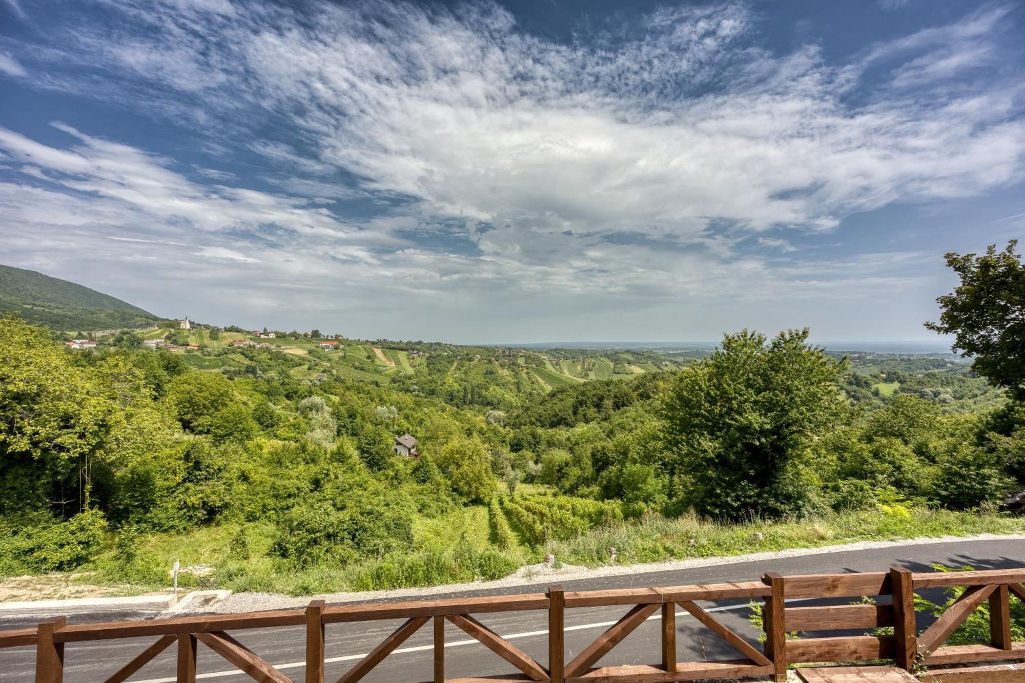 Holiday Home Primus Ястребарско Экстерьер фото